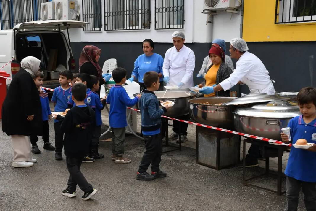 Döşemealtı'nda Muhtardan Yeniköy İlköğretim Okulu’na Arıtmalı Çeşme 8